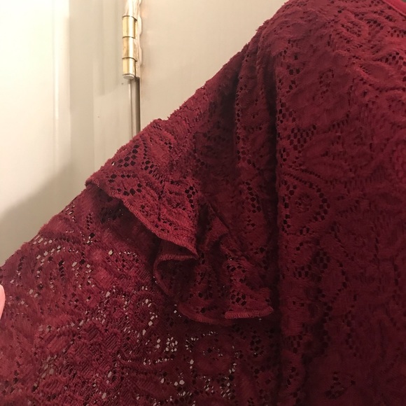 (XXL) Juicy Couture Ruffle Floral Lace Sweatshirt - Picture 3 of 5